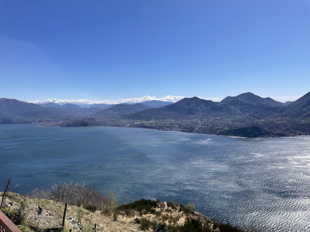 Punto Panoramico sul Lago Maggio da Belvedere Pollino